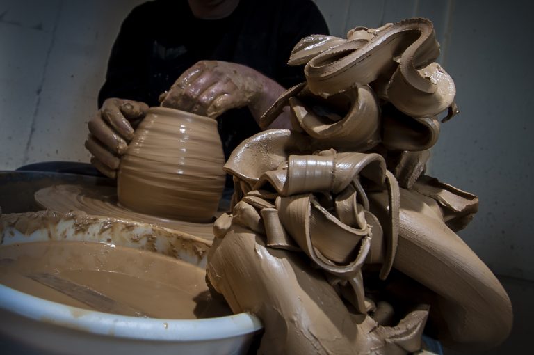 How To Throw Clay On The Pottery Wheel: A Step-by-Step Beginners