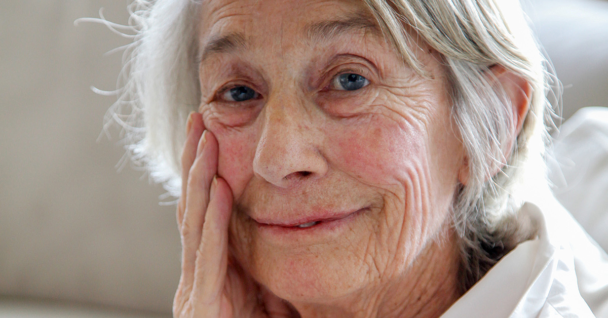 Mary Oliver Helped Us Stay Amazed